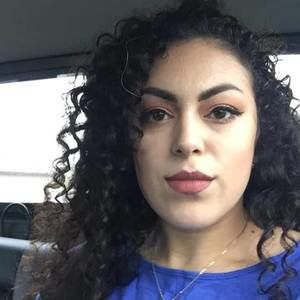 Meet your Posher, Alejandra